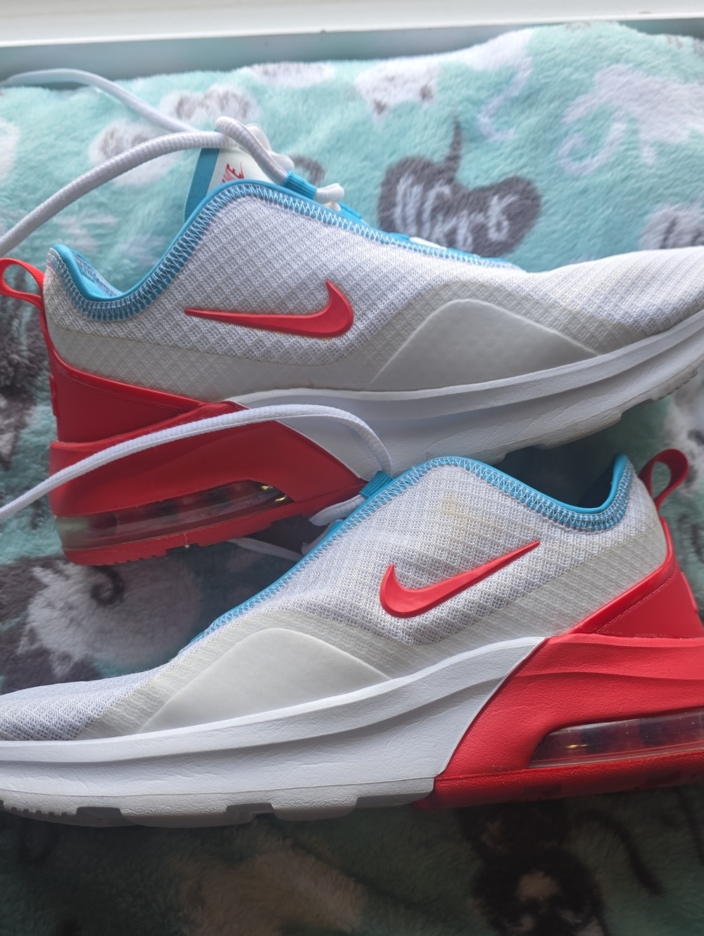 Nike Air Max Motion2 Women's Sneakers - White with Red & Blue Accents